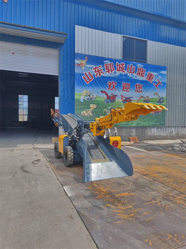 輪式皮帶式挖掘式裝載機(jī)